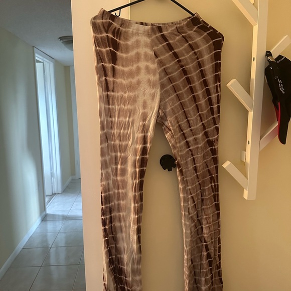 Set - Picture 1 of 3